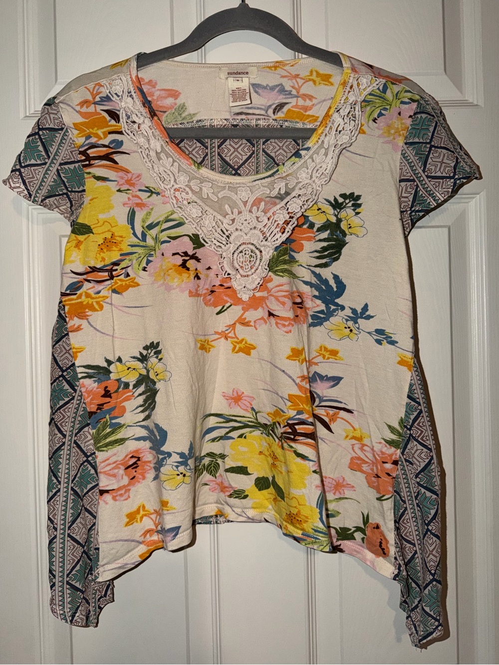 Sundance Handkerchief Cream Floral Short‎ Sleeve Top with Crochet V-Neck
